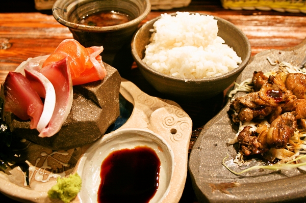 鶏魚定食.jpg